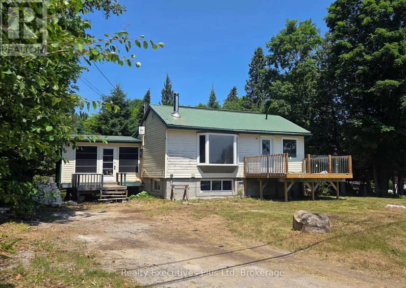 2011 North Shore Road, Algonquin Highlands