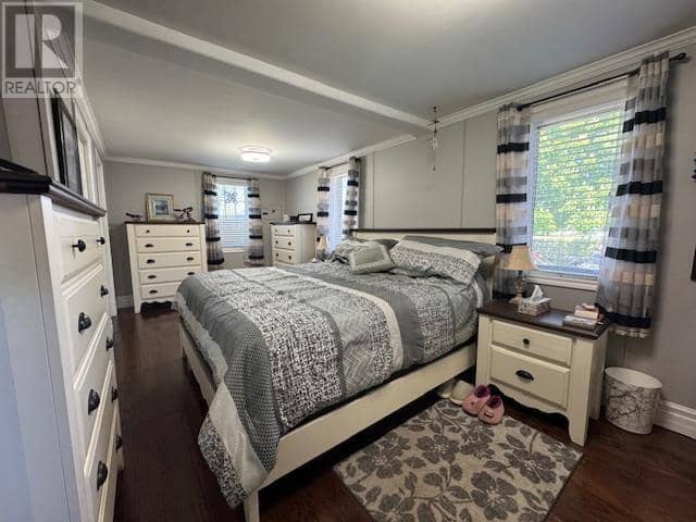 76 BAYVIEW Drive — photo 14 of 35