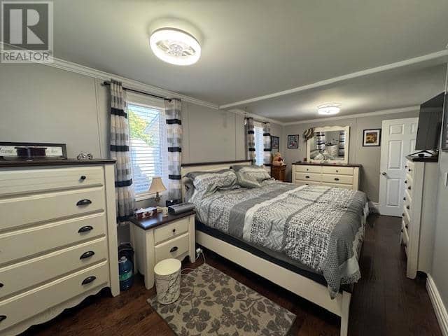 76 BAYVIEW Drive — photo 17 of 35