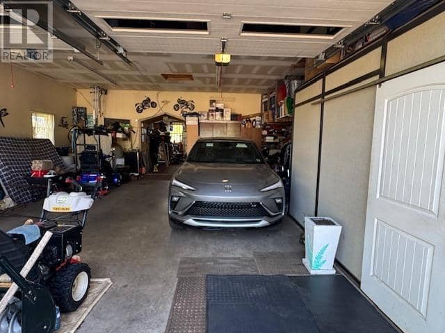 76 BAYVIEW Drive — photo 23 of 35
