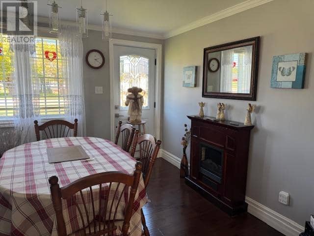 76 BAYVIEW Drive — photo 9 of 35