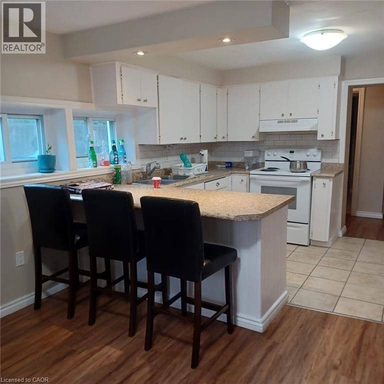 13 BROOKLYNNE Road — photo 20 of 36