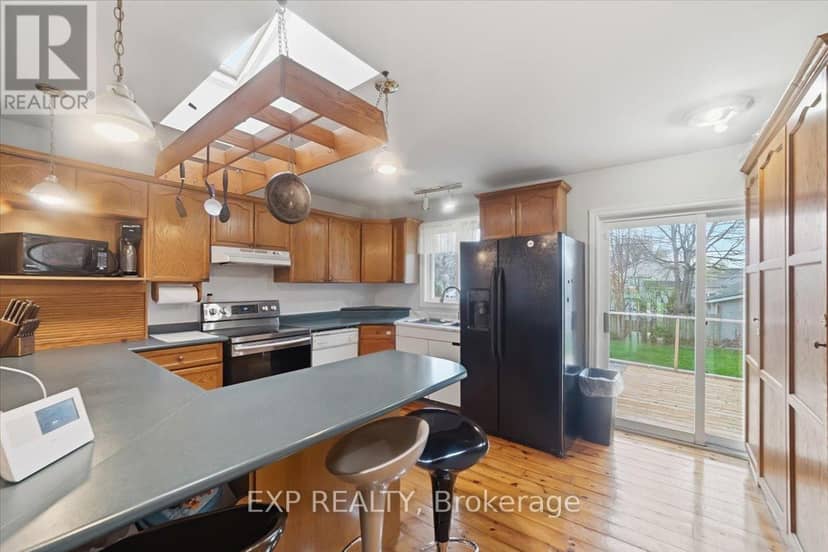 160 Davis Street — photo 14 of 40