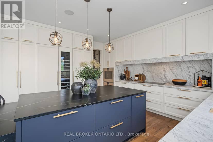 422 Rideau River Street — photo 16 of 40