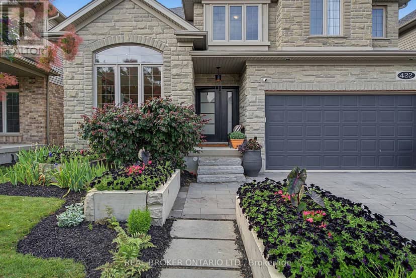 422 Rideau River Street, Waterloo, photo 2