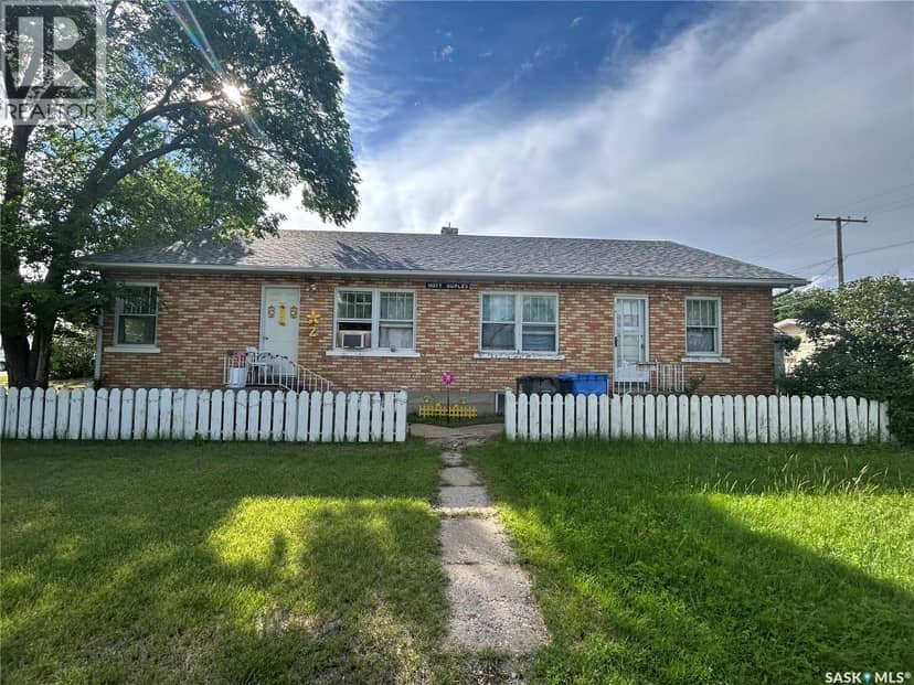 1501 3rd STREET, Estevan