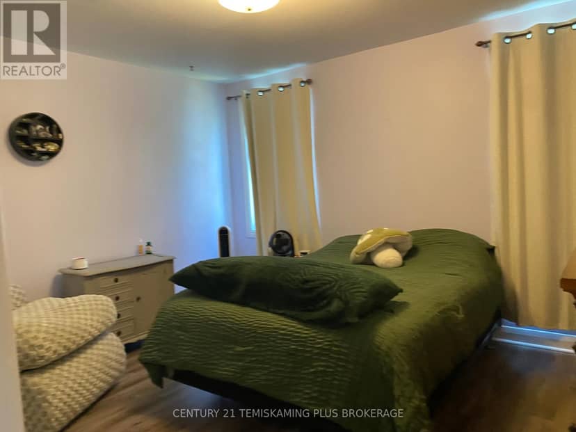 222 Whitewood Avenue — photo 17 of 25