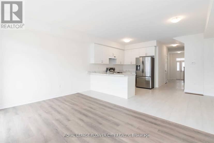 2282 Grainger Loop Crescent — photo 12 of 24