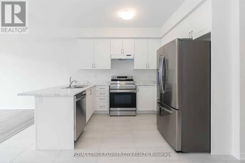 2282 Grainger Loop Crescent — photo 5 of 24