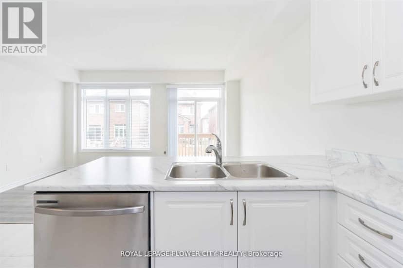 2282 Grainger Loop Crescent — photo 8 of 24