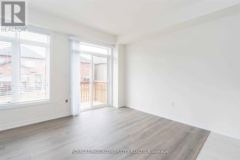2282 Grainger Loop Crescent — photo 9 of 24