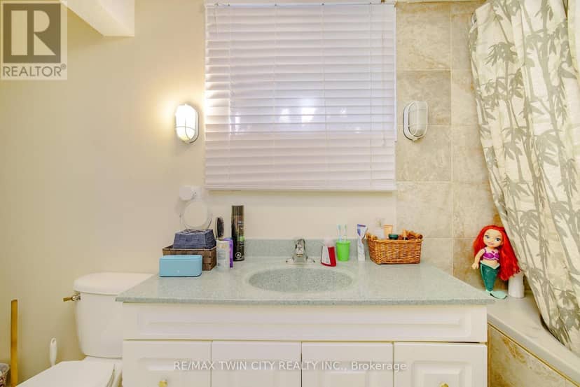 13 Brooklyne Road — photo 17 of 40