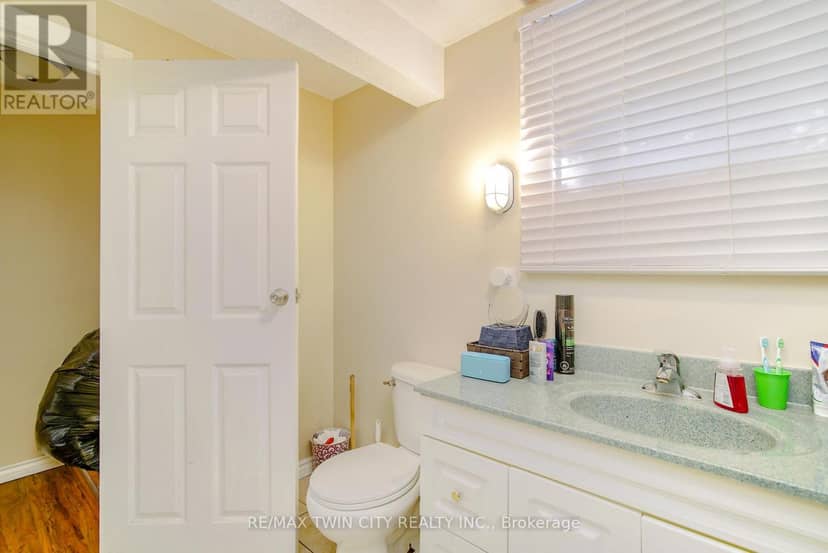 13 Brooklyne Road — photo 18 of 40