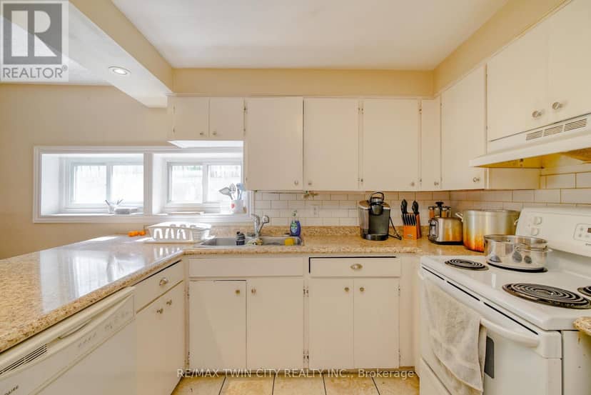 13 Brooklyne Road — photo 7 of 40