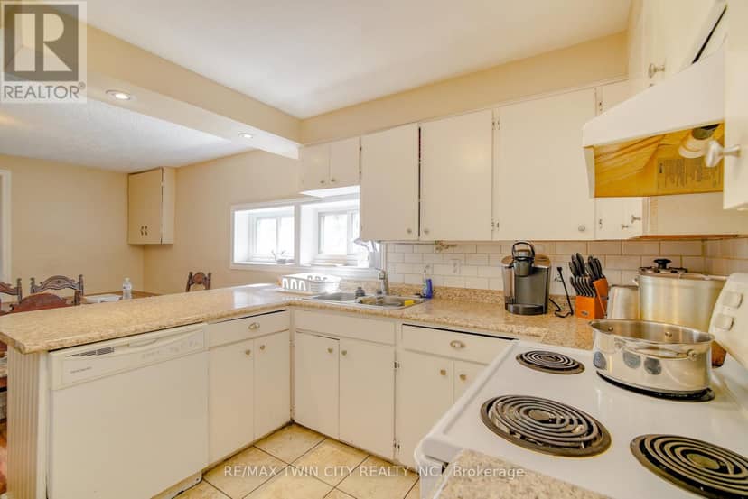 13 Brooklyne Road — photo 8 of 40