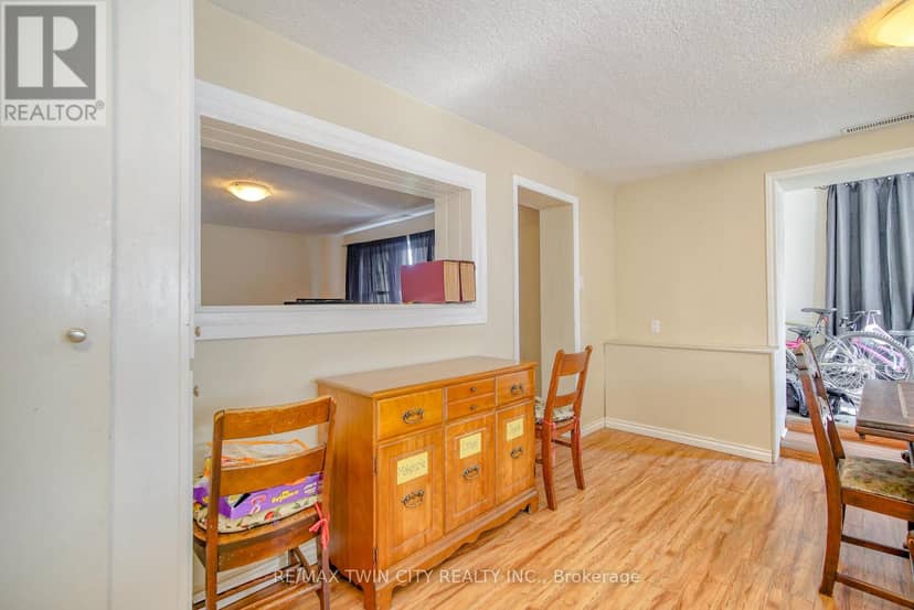 13 Brooklyne Road — photo 9 of 40