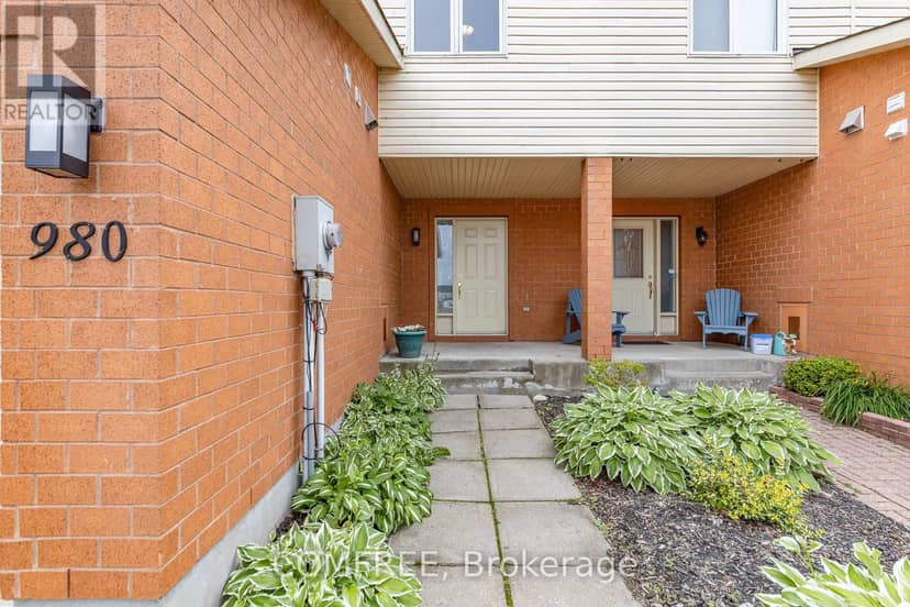 980 Heritage Drive — photo 3 of 25