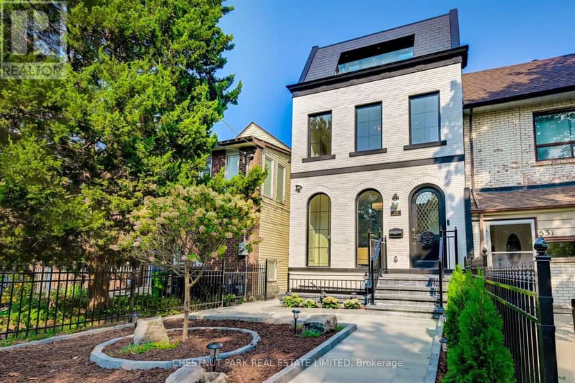 539 Crawford Street, Toronto