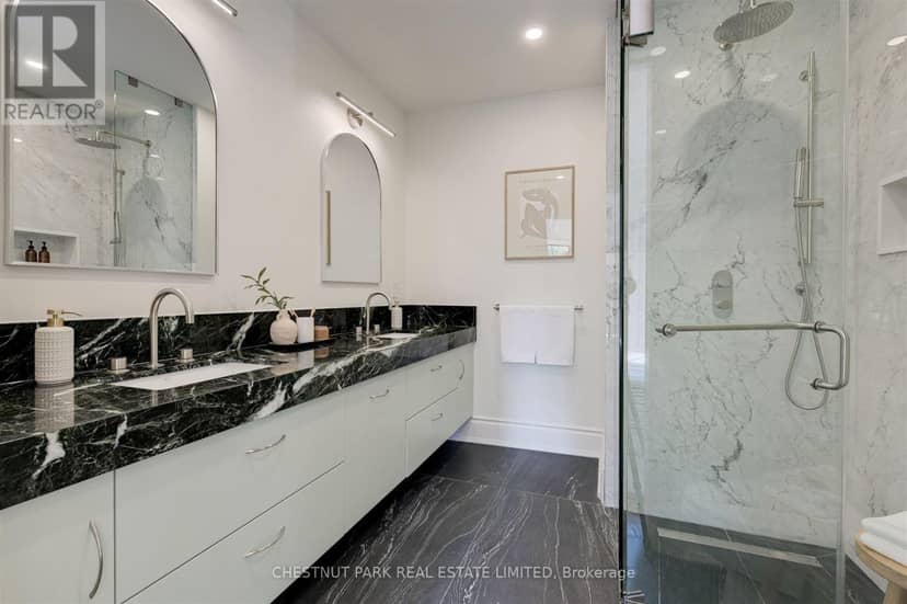 539 Crawford Street — photo 17 of 20