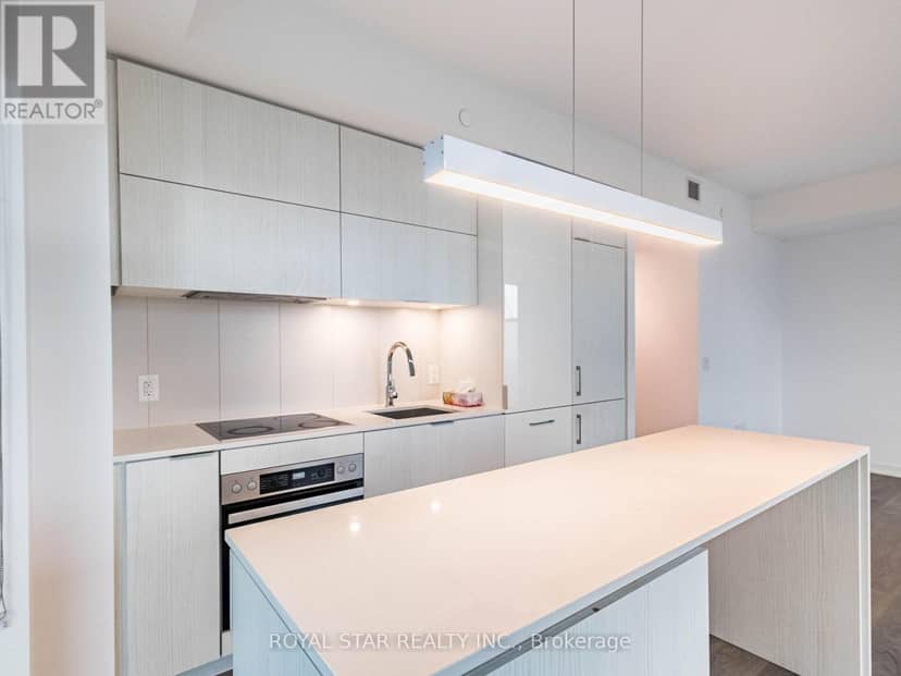 1305 - 20 Richardson Street — photo 11 of 40