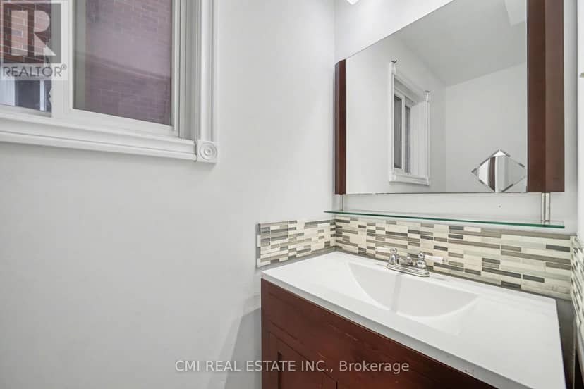 993 Lucerne Crescent — photo 26 of 40