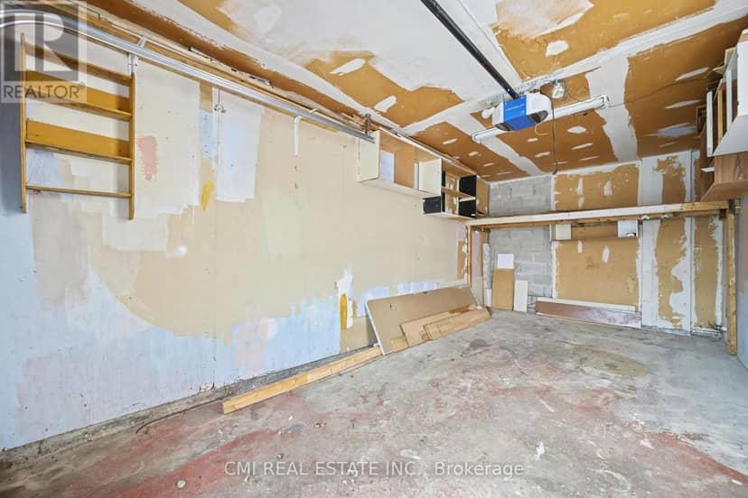 993 Lucerne Crescent — photo 36 of 40