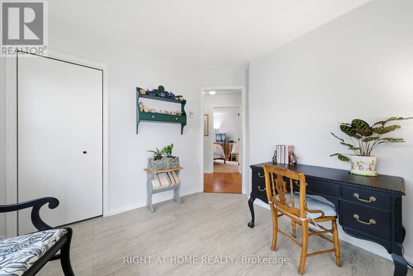 20 Argyle Crescent — photo 17 of 30