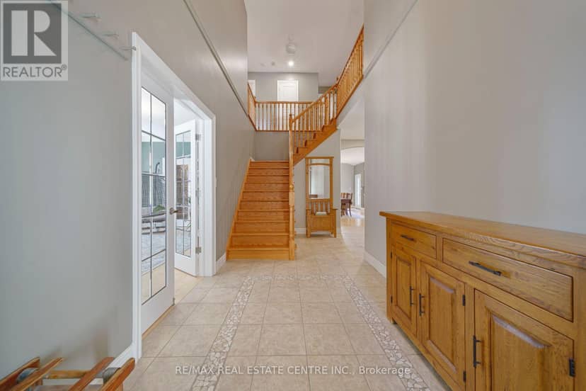 112 Dirksen Court — photo 5 of 40