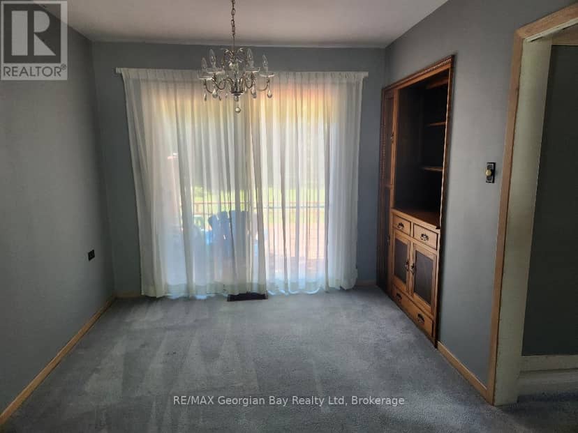 874 Yonge Street N, Midland, photo 4