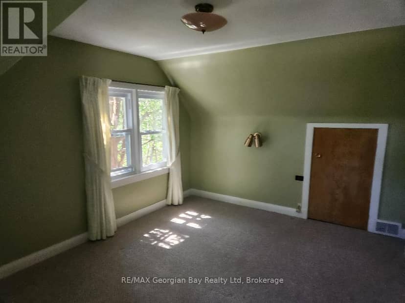 874 Yonge Street N, Midland, photo 7