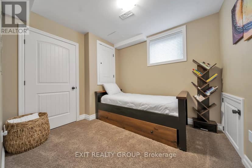 1531 Foxboro Stirling Road — photo 33 of 40