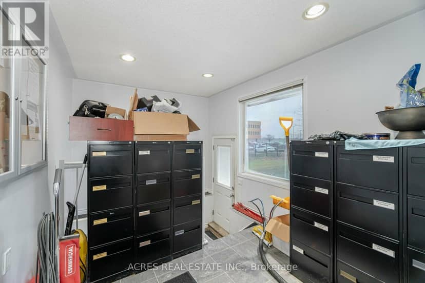 140-160 Derry Road E — photo 10 of 40