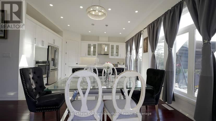 134 Hampton Crescent — photo 7 of 33