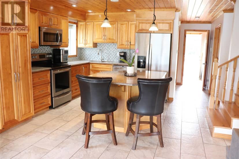 2 Regatta Drive — photo 10 of 38