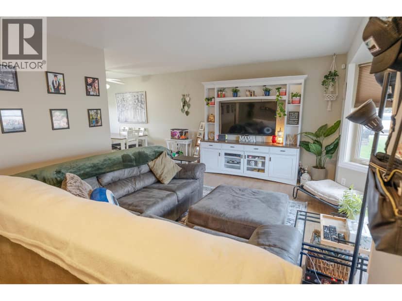 8507 94 AVENUE, Fort St. John, photo 4