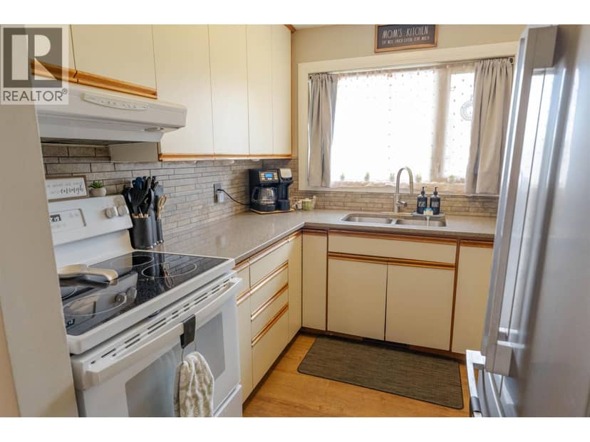 8507 94 AVENUE, Fort St. John, photo 8
