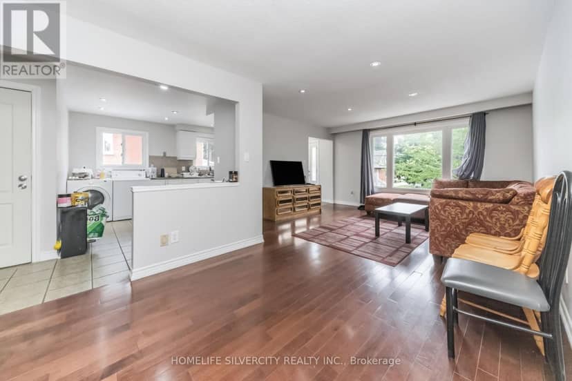 62 Rosedale Avenue W — photo 14 of 40