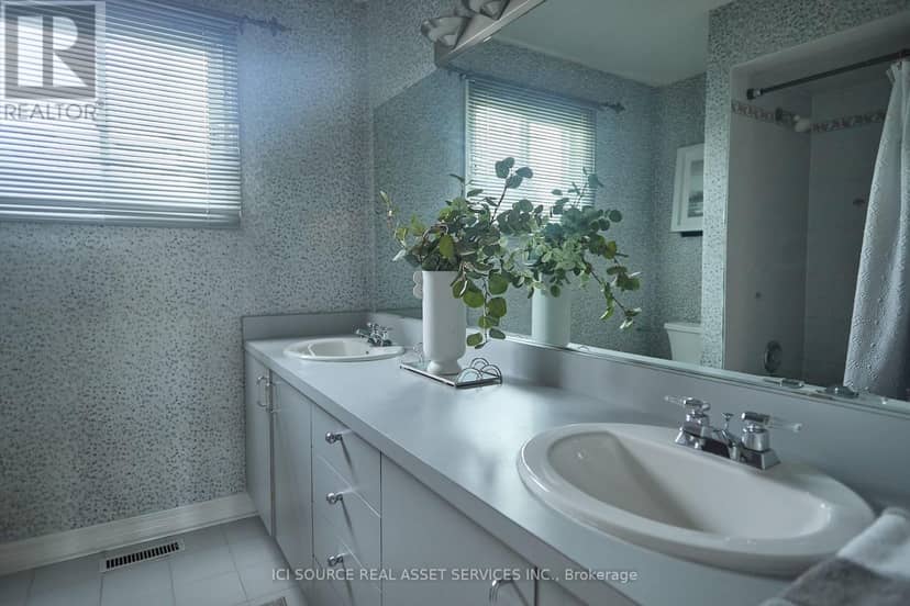 104 Almore Avenue — photo 11 of 26