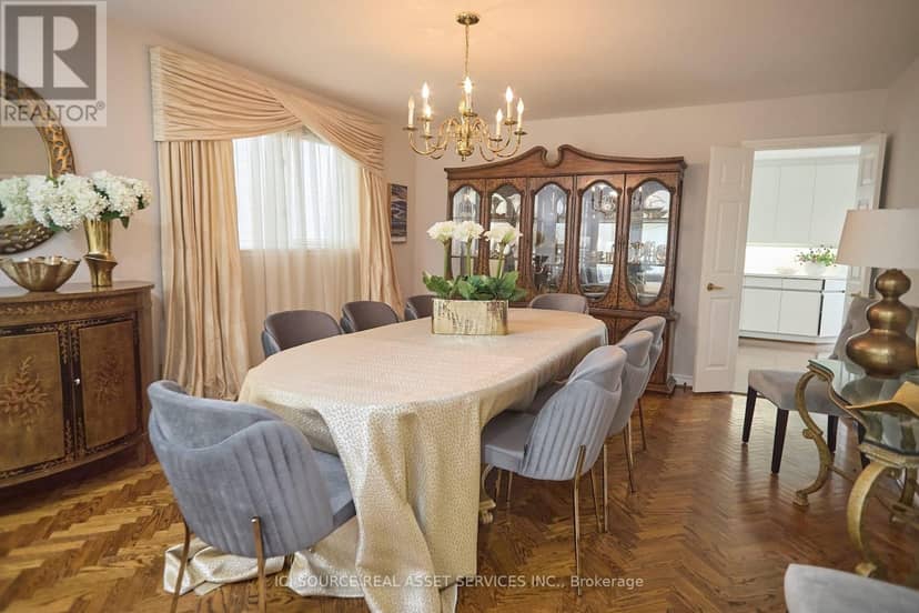 104 Almore Avenue, Toronto, photo 4