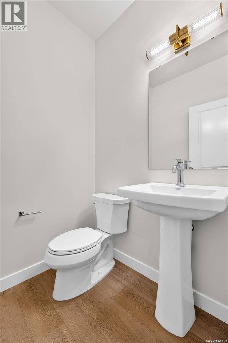 430 Cockcroft PLACE — photo 5 of 30