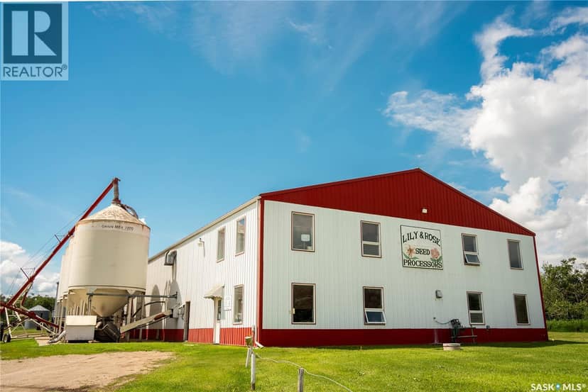 Leniczek Farm/Lily & Rose Seed Processors — photo 8 of 31