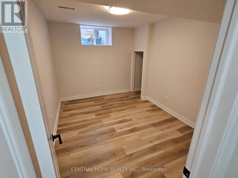 137 Willow Lane — photo 16 of 17