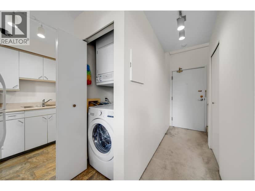 315 1510 NELSON STREET, Vancouver, photo 2