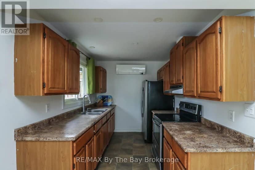 54 Homewood Avenue — photo 17 of 40