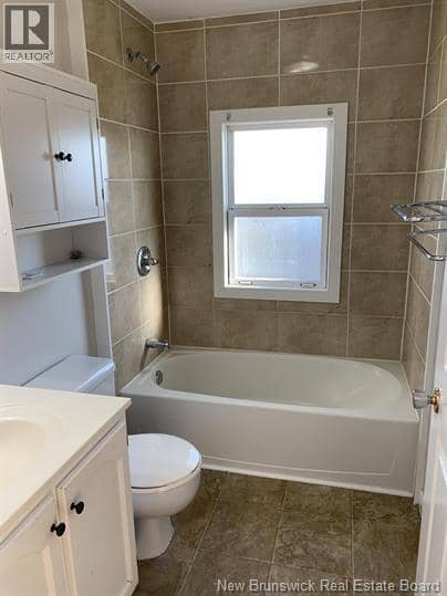 551-553 Hillsborough Road — photo 7 of 12