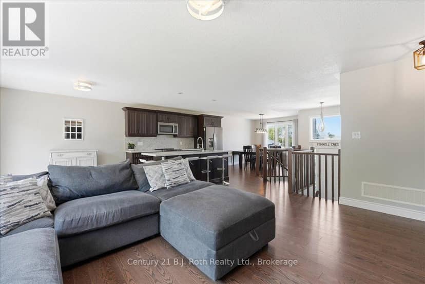 27 Ralph Dalton Boulevard — photo 13 of 40