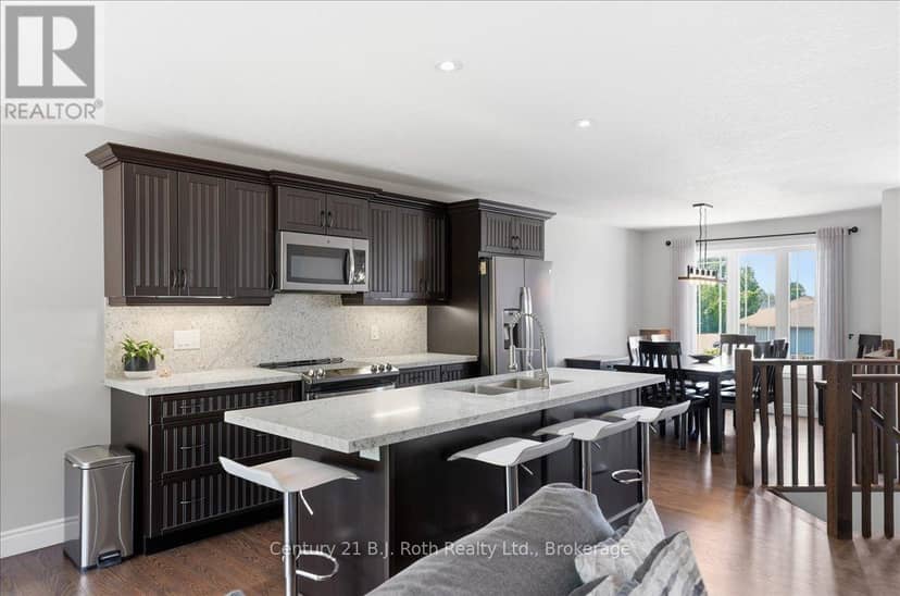 27 Ralph Dalton Boulevard — photo 16 of 40