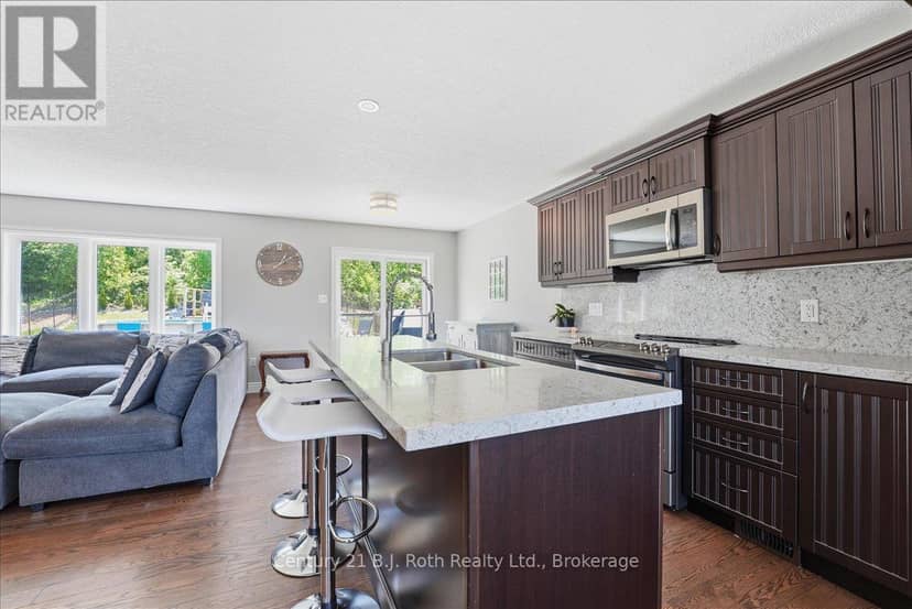 27 Ralph Dalton Boulevard — photo 18 of 40