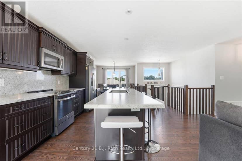 27 Ralph Dalton Boulevard — photo 9 of 40