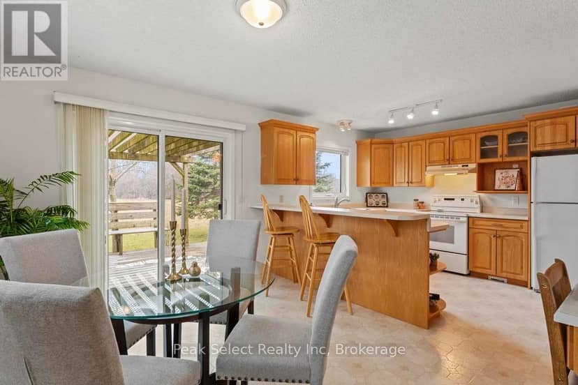 31 - 30 Ann Street — photo 13 of 40